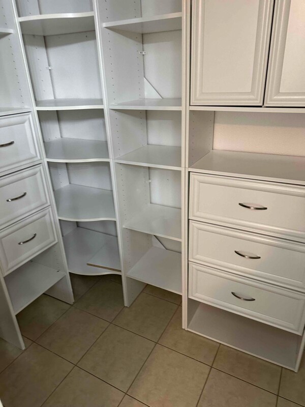 Building Photo - 9008 Gainsborough Dr