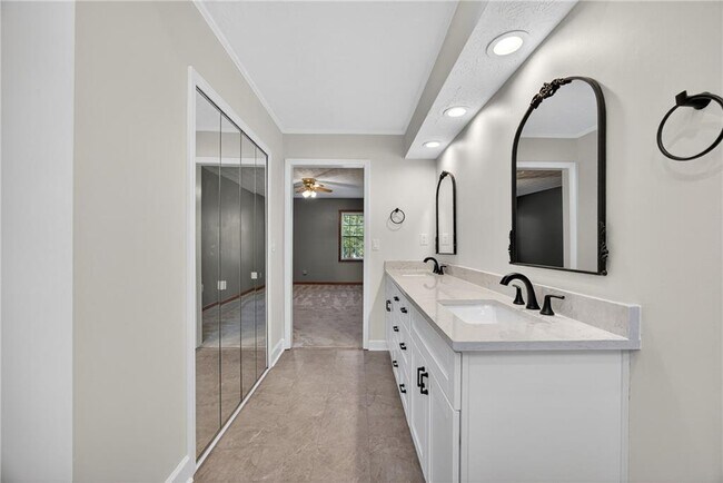Building Photo - 1570 Greyfield Trce