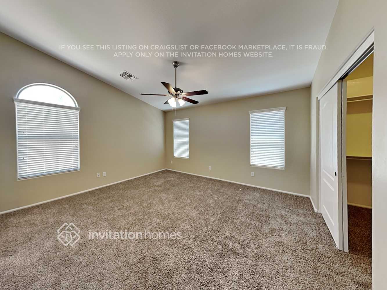 Building Photo - 1690 E Nancy Ave