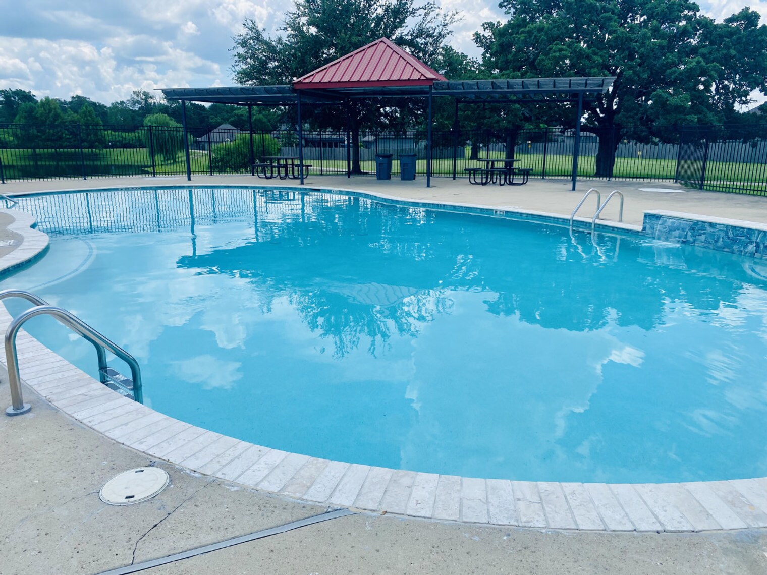 Building Photo - 1002 Venice Dr