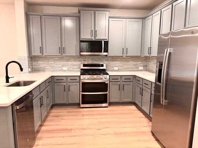 Building Photo - 2830 Scanlan Mdw