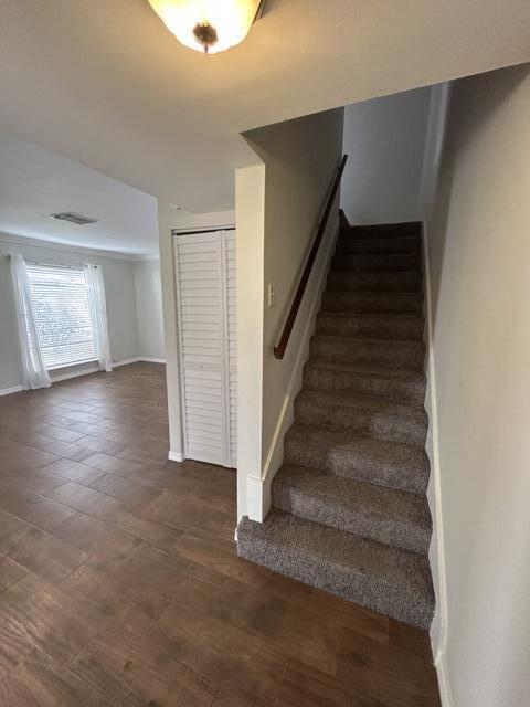 Building Photo - 912 Sandtree Dr