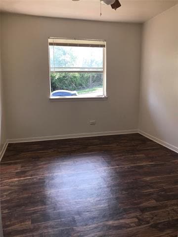 Building Photo - 3200 Lake Como Dr