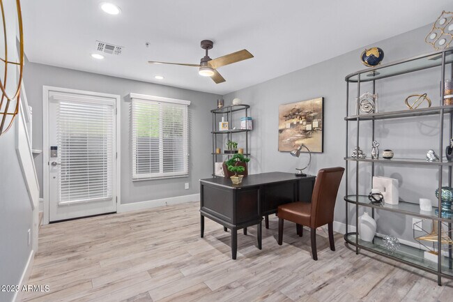 Building Photo - 7550 E Osborn Rd