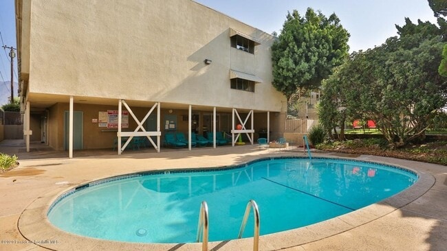 Building Photo - Coming Soon: Stylish 2-Bed Apartment with ...