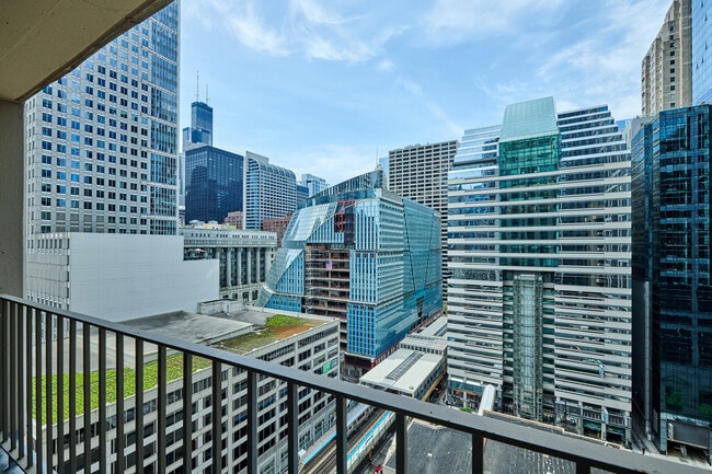 Building Photo - 200 N Dearborn St