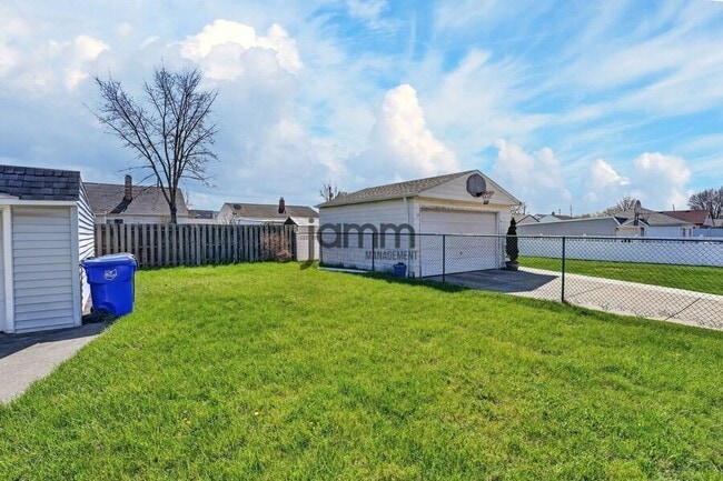 Building Photo - 16261 Remora Blvd