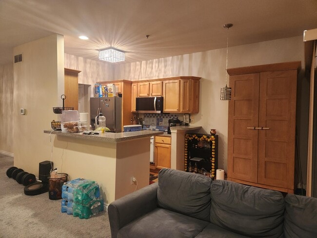 Building Photo - 45735 Graystone Ln
