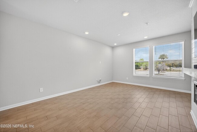 Building Photo - 1093 Farwell St