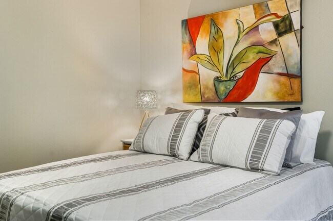 Building Photo - Maumelle Chic Condo