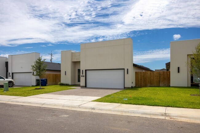 Building Photo - 9910 Caddo Lp