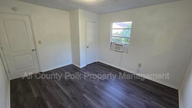 Building Photo - 1135 Fairview Ave