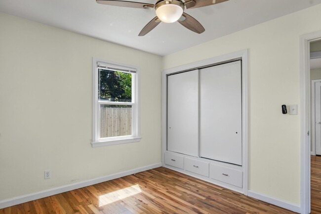 Building Photo - 3-Bed 2-Bath Home with Detached Studio Apartment!