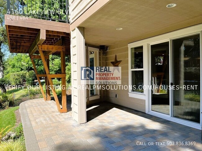 Building Photo - 4160 Lakeview Blvd