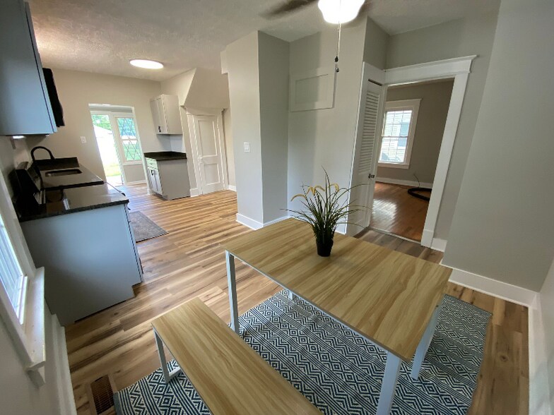 Building Photo - 7173 Beechland Ave