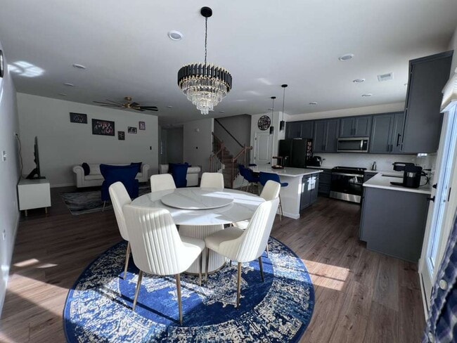 Building Photo - 24453 W Kroll Dr