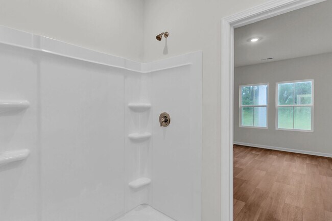 Building Photo - ***MOVE-IN SPECIAL*** $500 OFF OF YOUR FIR...