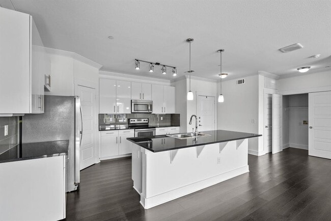 Building Photo - 366 FM 1488