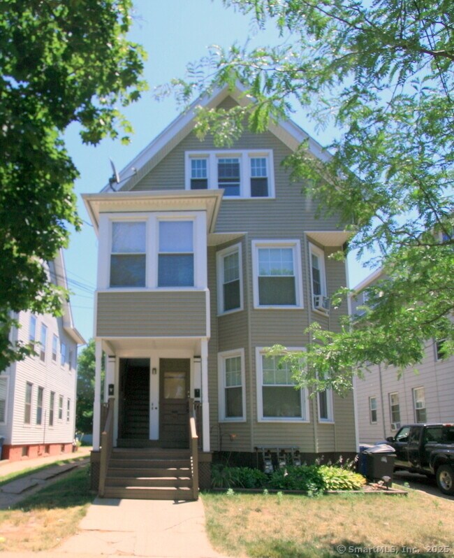 Primary Photo - 97 Brownell St