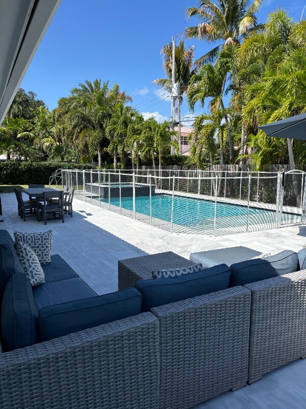 Building Photo - 2432 NE 26th Ave