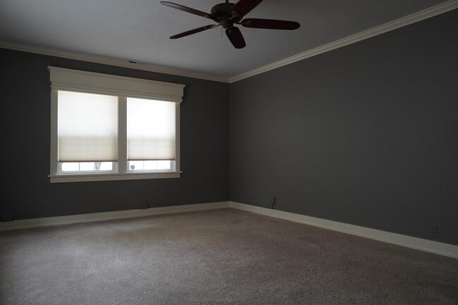 Building Photo - 2721 W Cassia St