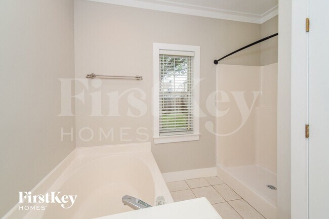 Building Photo - 209 Nottingham Dr