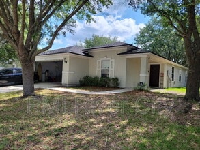 Building Photo - 2419 Brian Lakes Dr E