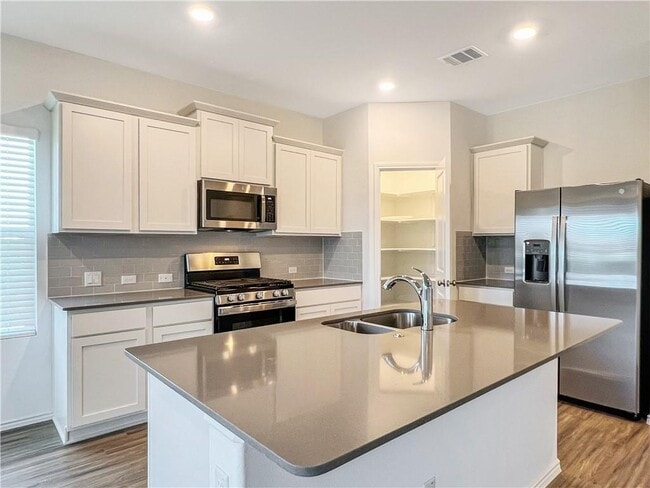 Building Photo - 1225 Toyah Dr