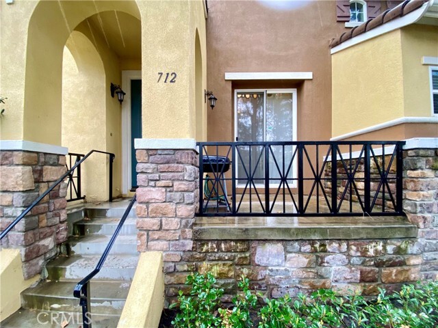 Building Photo - 712 Timberwood