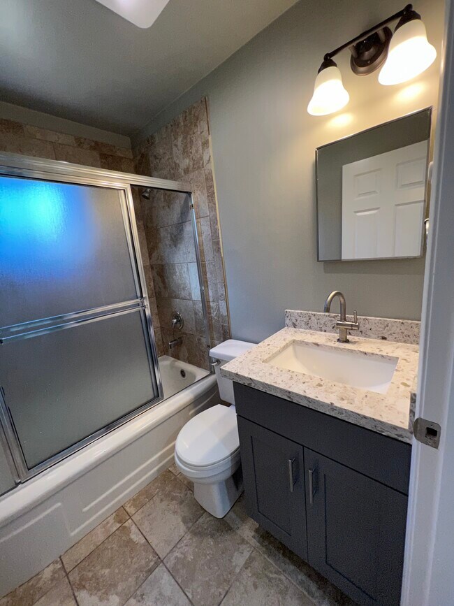 Building Photo - 1912 S 17th St