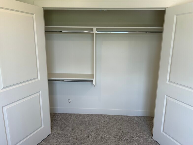 Building Photo - 534 W 1045 N