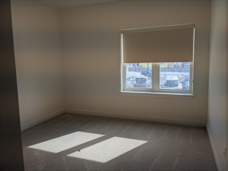Building Photo - 591 Terrace Blvd