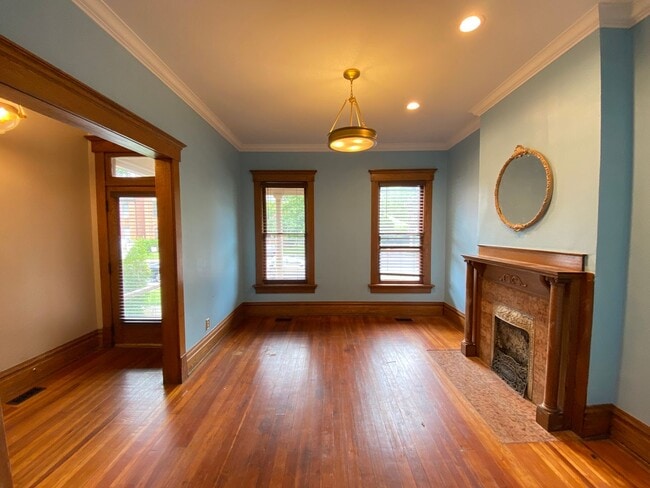 Building Photo - Wilber Ave 303-305 &amp; 863 Henry NCR