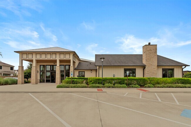 Building Photo - 10013 Rustic Charm St