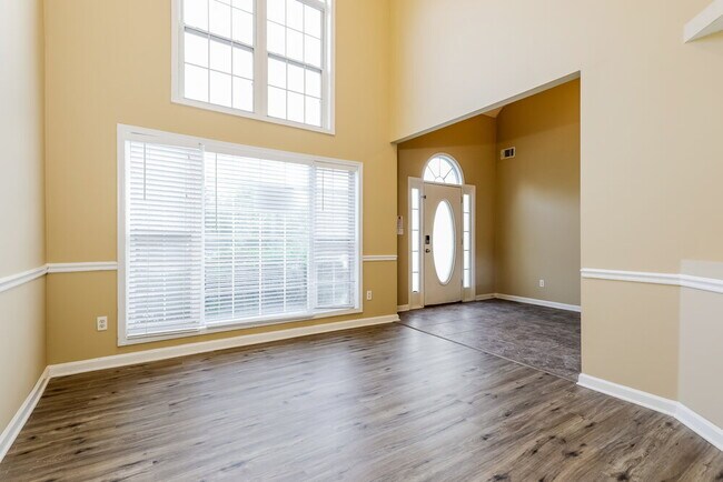 Building Photo - 198 Sawgrass Way