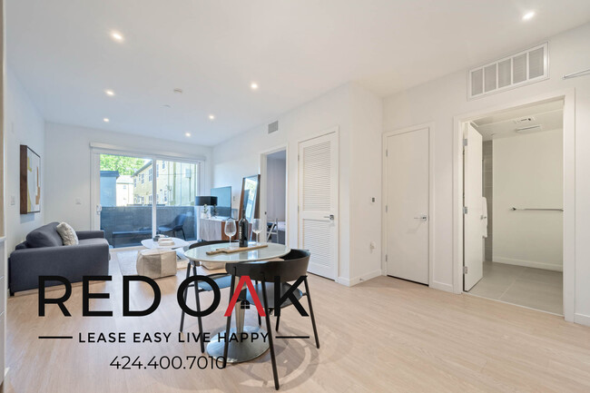 Building Photo - 5851 W 88th St