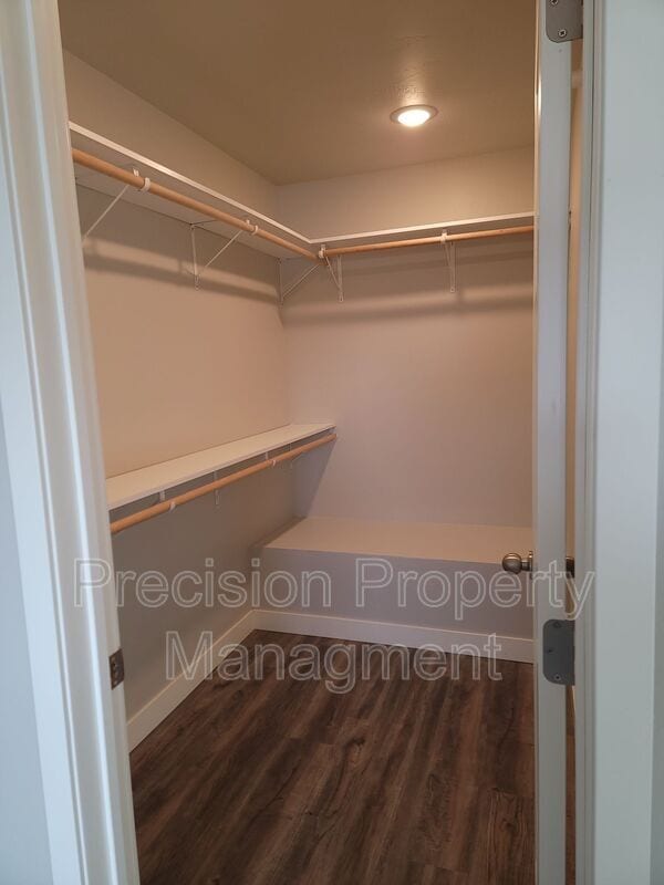 Building Photo - 196 Mcgriff Way