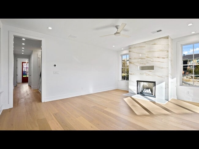 Building Photo - NEW CONSTRUCTION 4 bedroom home in Downtown Memphis