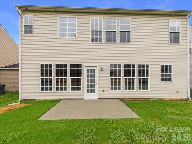 Building Photo - 2204 Arbor Vista Dr