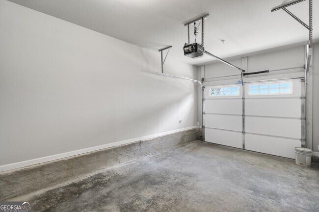 Building Photo - 15 Sprayberry Rd