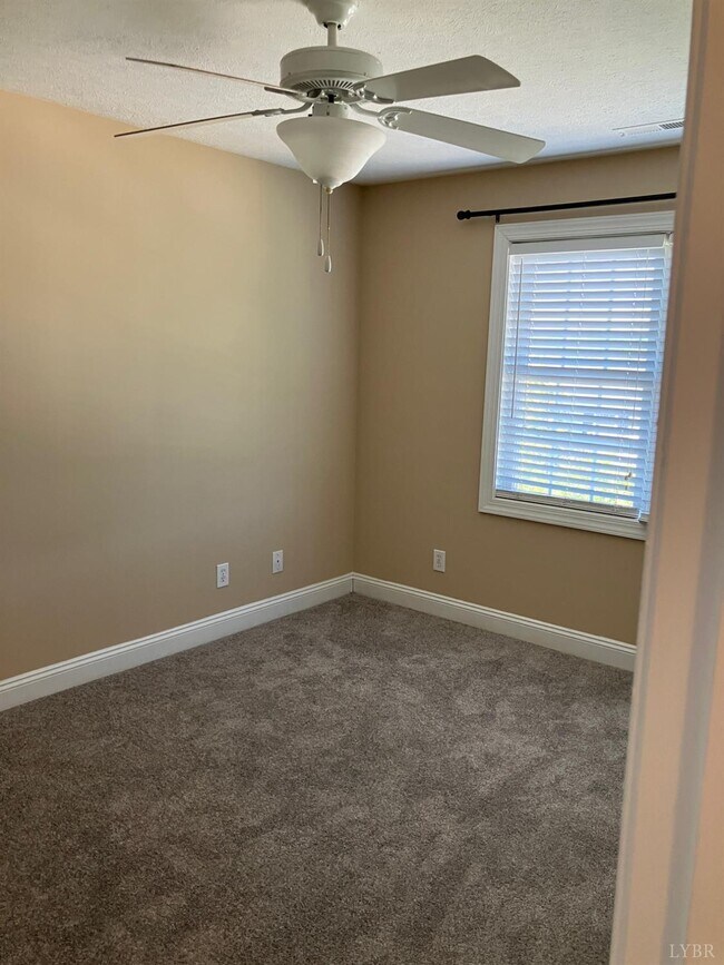 Building Photo - 518 Northwynd Cir