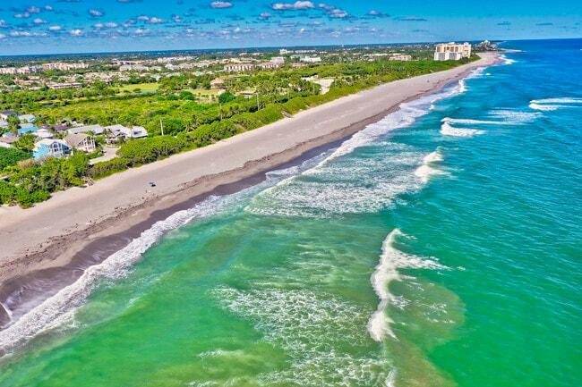 Building Photo - 246 Seabreeze Cir
