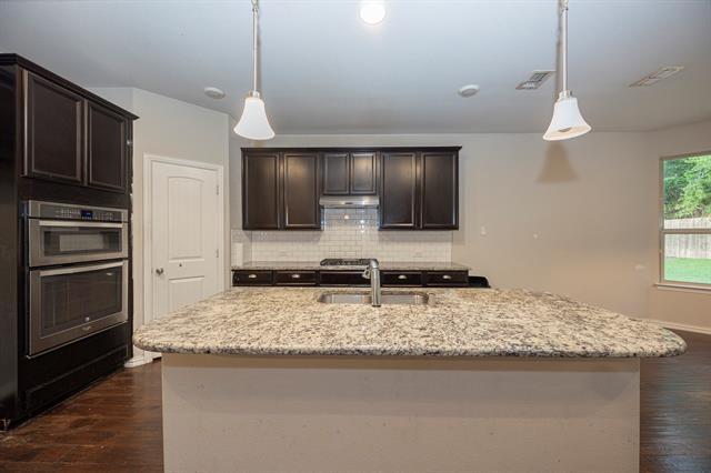 Building Photo - 1024 Mufasa Ln