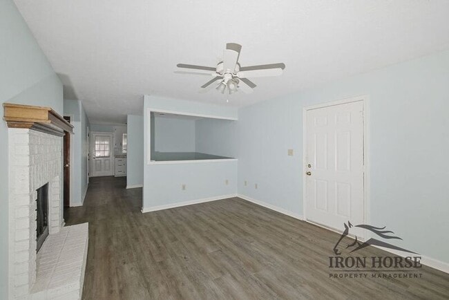 Building Photo - 126 Greenwood Dr