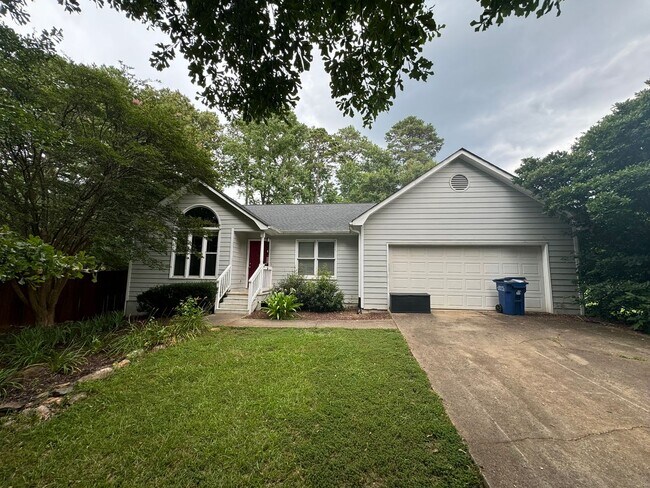 Building Photo - Wonderful Bogart Home in Pleasant Pines!