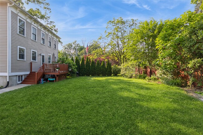 Building Photo - 120 Verplanck Ave