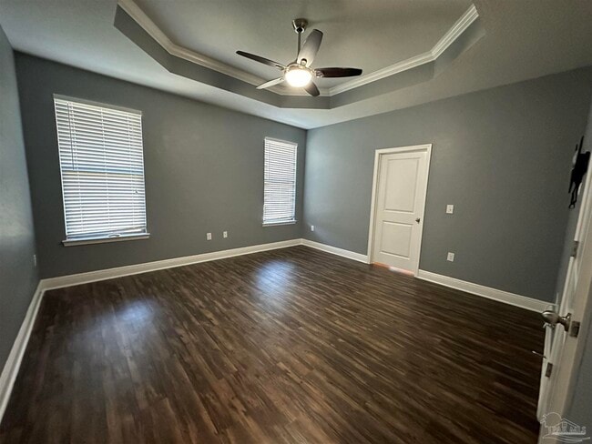 Building Photo - 841 Oak Aly