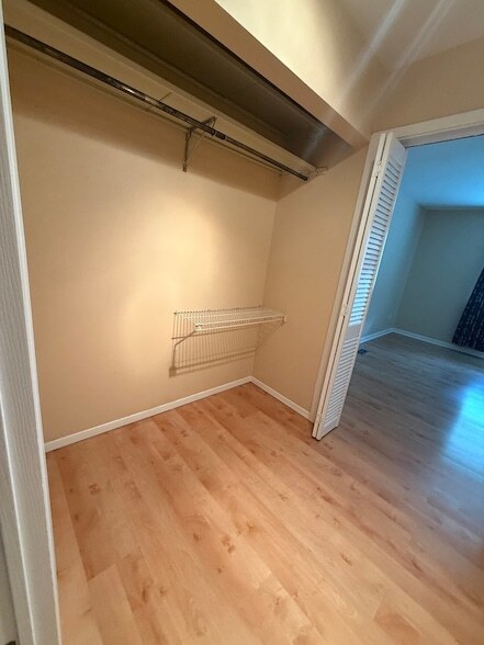 Building Photo - 2851 Garden Dr