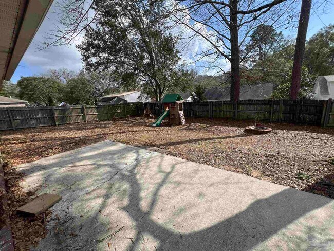 Building Photo - 7230 Annandale Dr