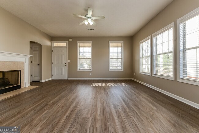 Building Photo - 1255 Lafayette Square